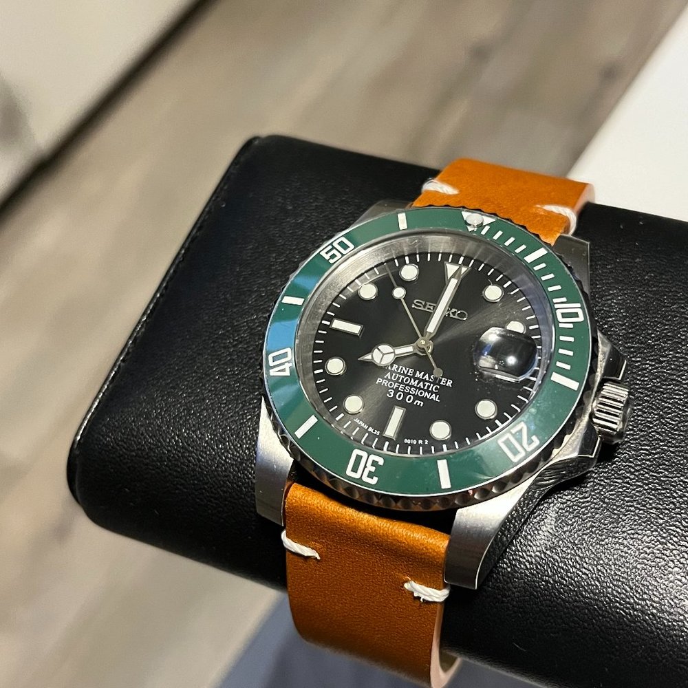 Seiko kermit/starbucks Submariner Mod Automatic Watch 40mm diameter brown strap
